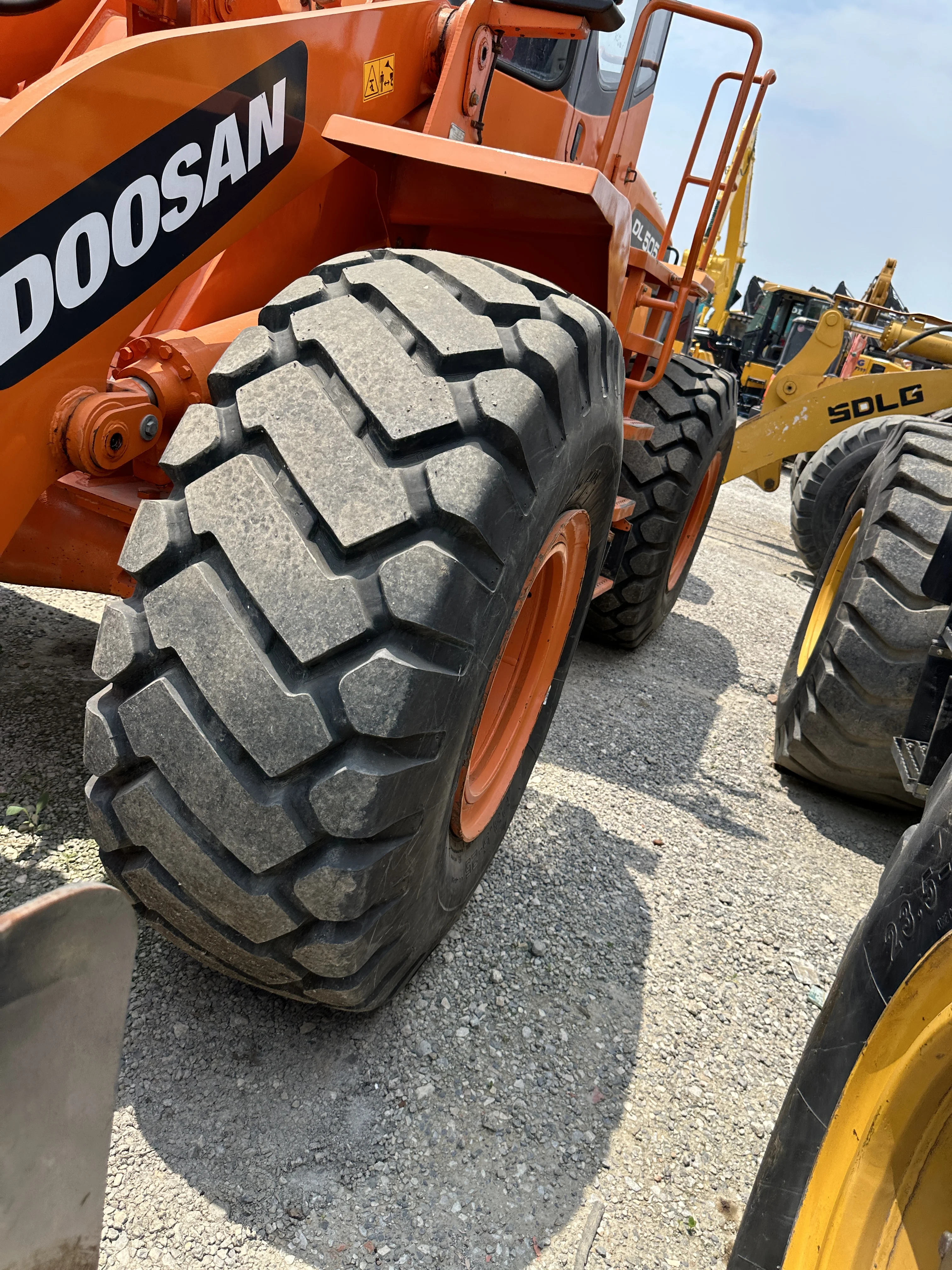 Колесный погрузчик doosan DOOSAN DL503 DL505 DL450 оригинальный колесный dl503