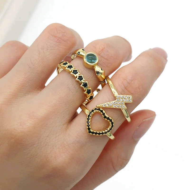 Wholesale Factory Heart Shape Two snake Finger Ring Opening Adjustable Gold Plated Heart Star Lightning Snake Ring For Women