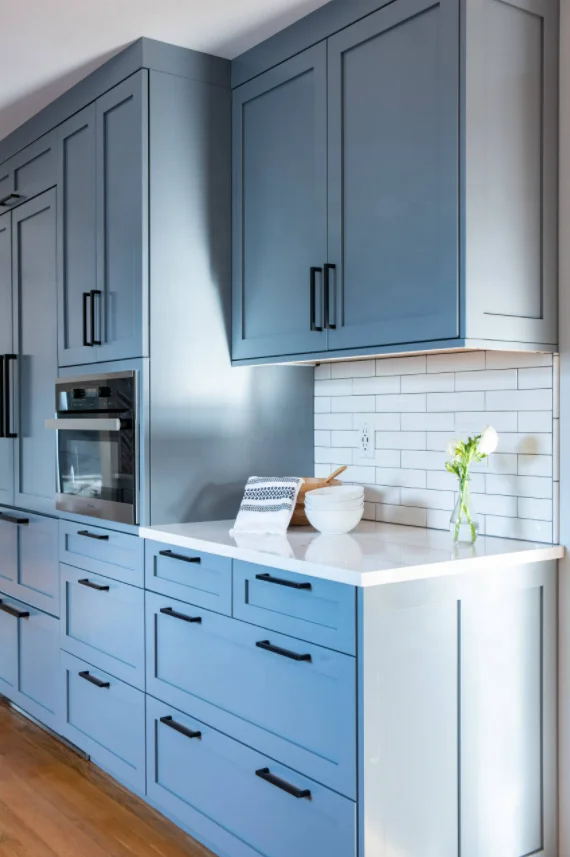 High End Modern U-Shape Kitchen With Blue Timeless Shaker Cabinets Customized Kitchen Cabinet Designs