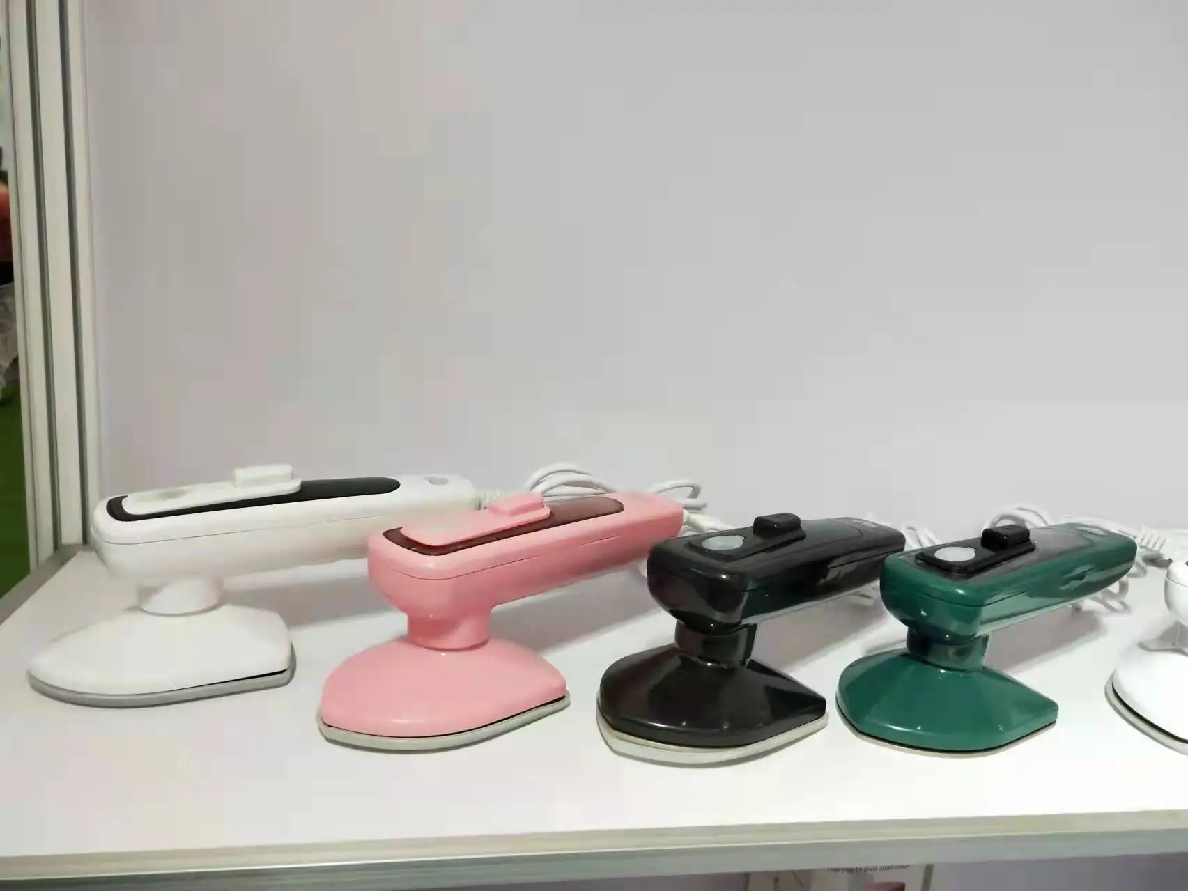 Бытовой ручной пресс для глажки одежды с распылителем, оптовая продажа, сухой мини-паровой утюг, Электрический паровой Утюг