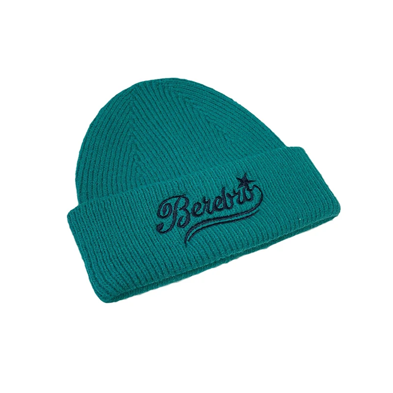 Wholesale New Unisex  Winter Hats For Woman Classic Knitted Winter Beanies For Men Winter Bonnet Warm Skullies