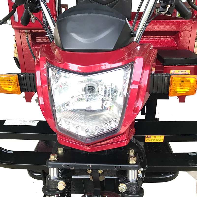 three wheelers 200cc/250cc/300cc  air cool /water cool tricycle for  transportation