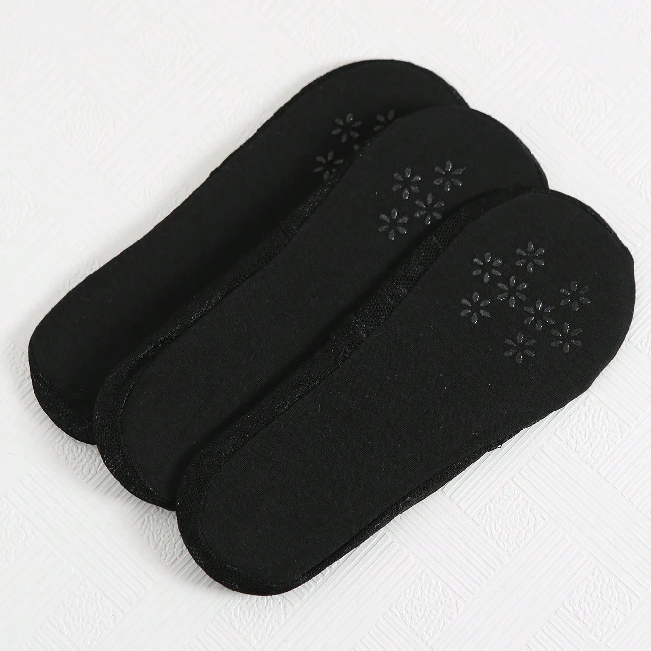 3 pairs pack lady solid color comfortable summer thin breathable silicone non -slip invisible lace sheer socks for women