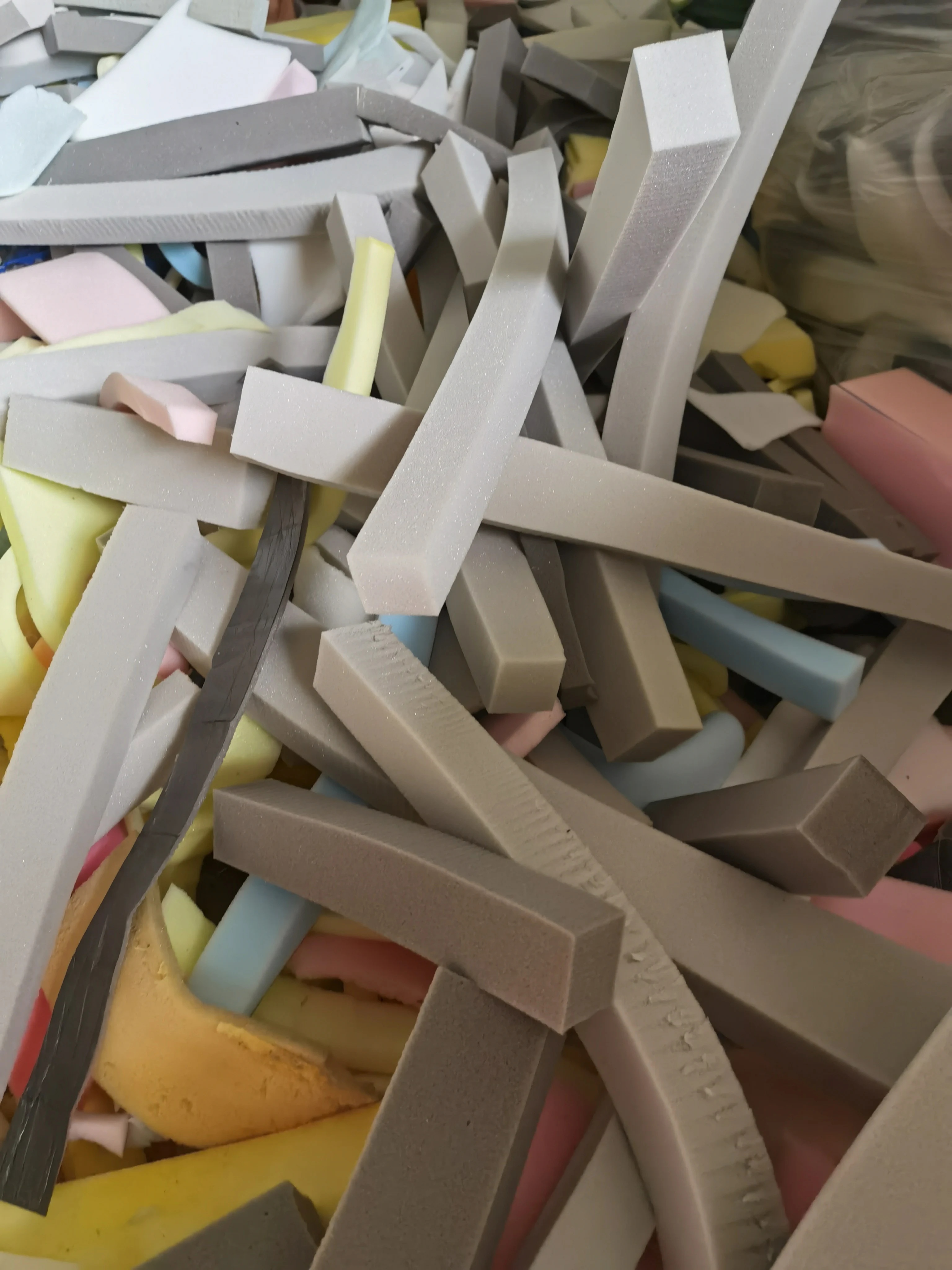 Wholesale Clean And Dry Recycled Plastic PU Foam Scraps Plastic foam Scraps pu foam scrap in bales