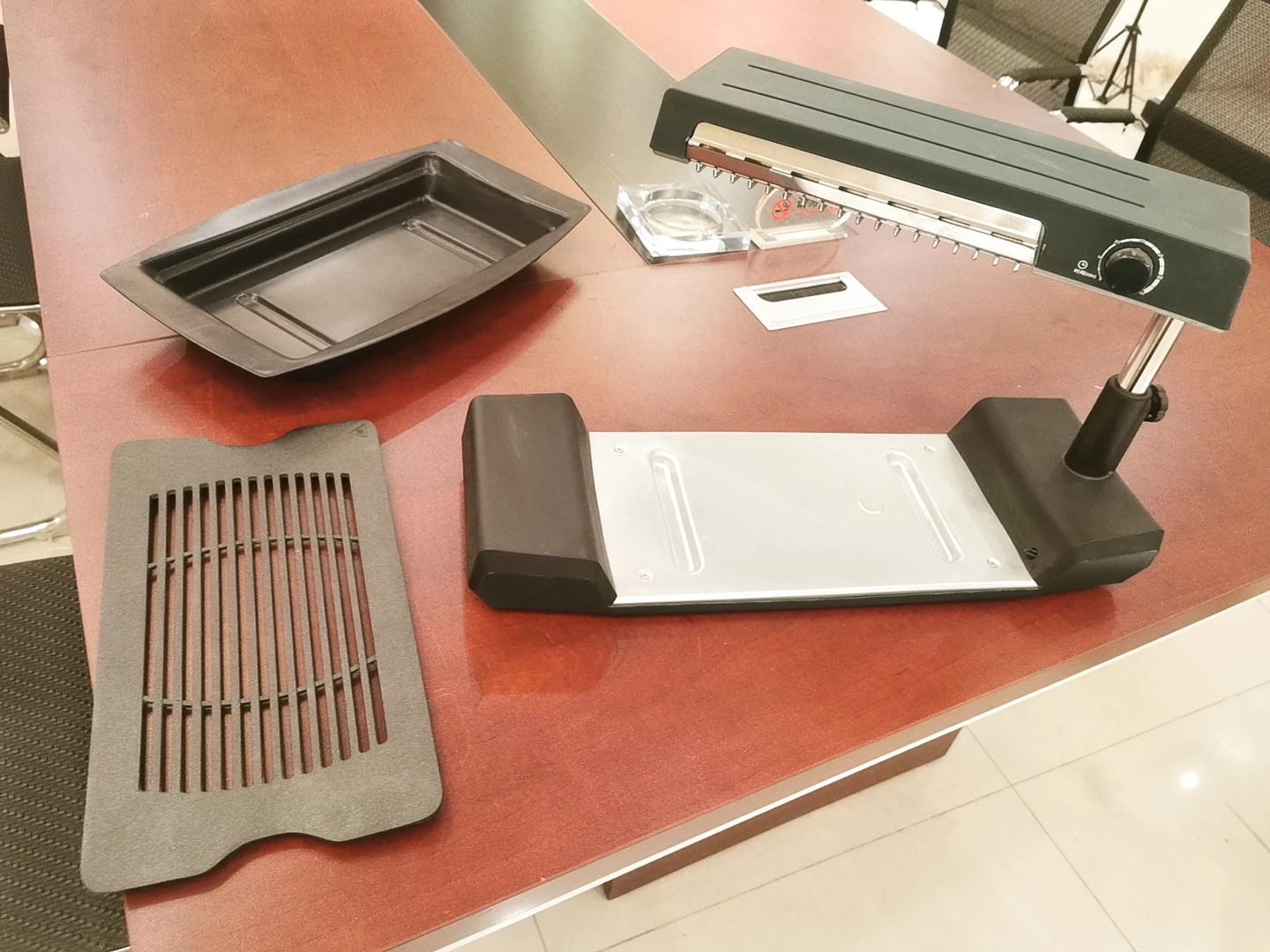 1300W 220V Smokeless 3 in 1 Grill & Griddle Electric Indoor Grill with Adjustable Temperature bottom grill