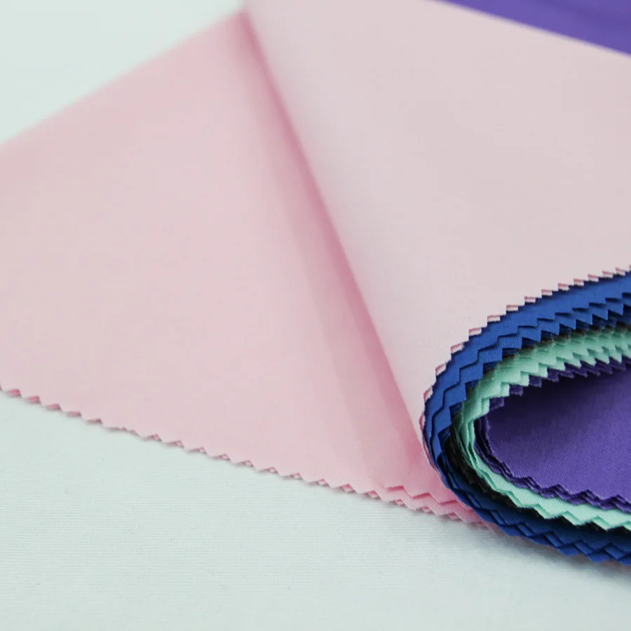 Yilong Factory Hot Sale Woven Smooth Feel Anti-wrinkle TC Cotton Polyester Poplin Fabric for Shirt Skirt Pants