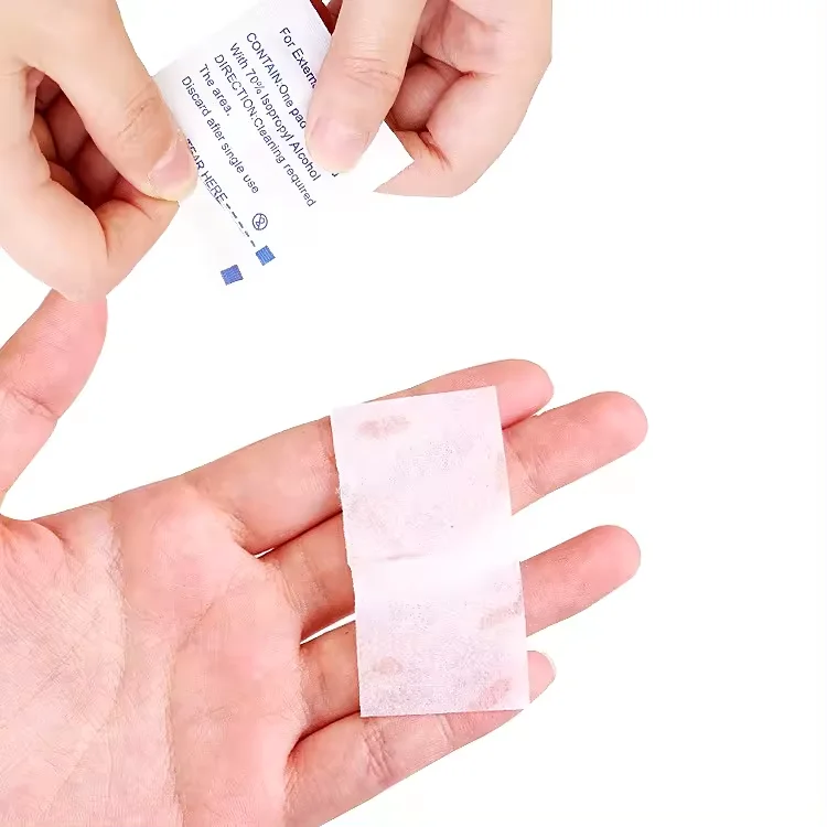 Wholesale 70% Antiseptic Prep Pads Antiseptic Clean gauze pad disinfectant wipes in Box Sterile Pads for Hotel Restaurant Home