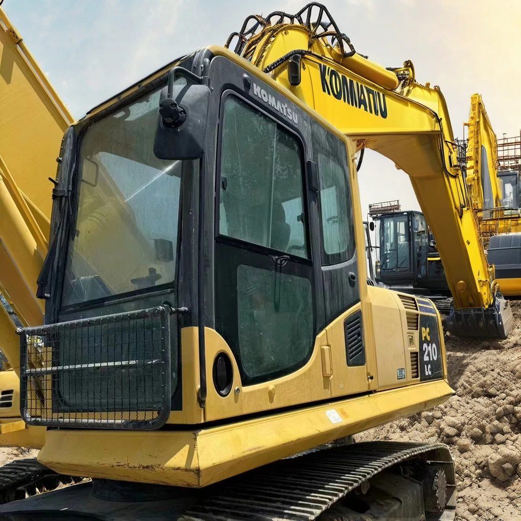Экскаватор Komatsu Pc210/Lc/Nlc-11 380 кг/см Новые поступления Экскаваторы стандартные Гусеничные экскаваторы