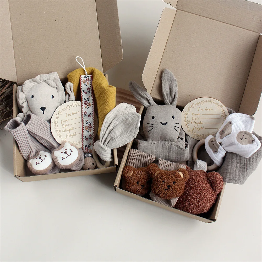 Newborn Gift Box Cute Baby Gift Set Baby  Cotton Blanket Teething Baby Bib Socks Bandeau Rattle Milestone Wooden Toy Six Set