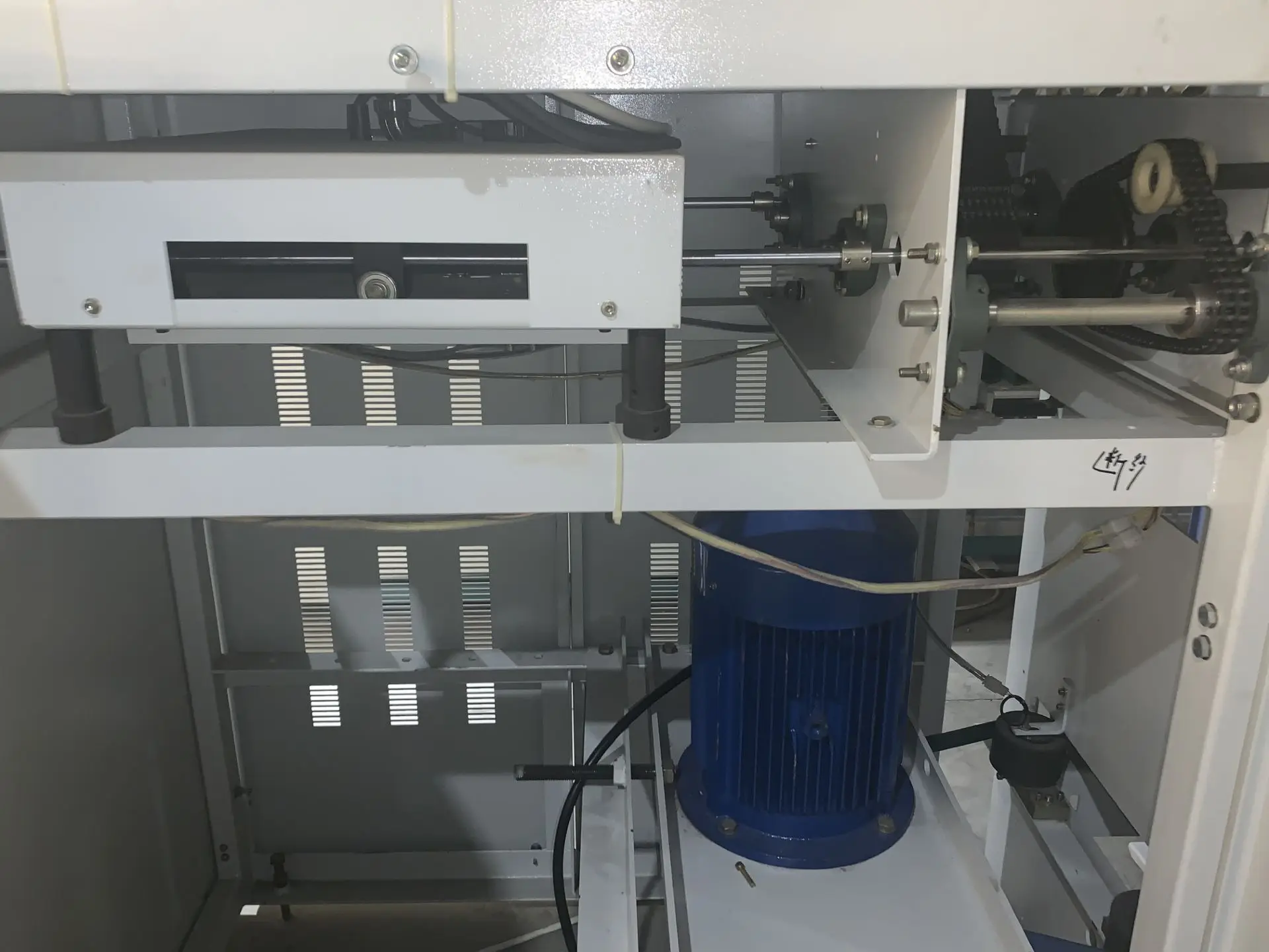 Two for one twisting machine for short fiber yarn / yarn twisting machine