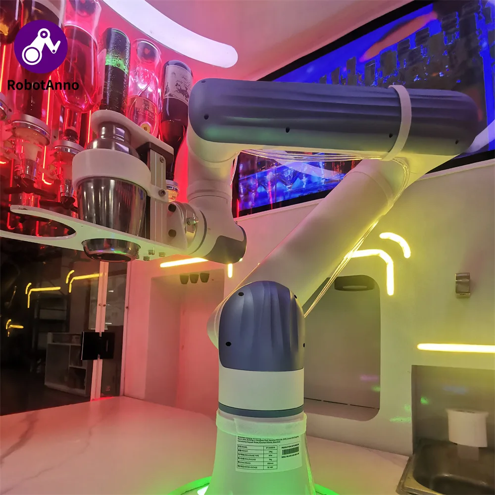 6 Axis Automatic Vending Machine For Cocktail And Ice Cream 100% Satisfaction