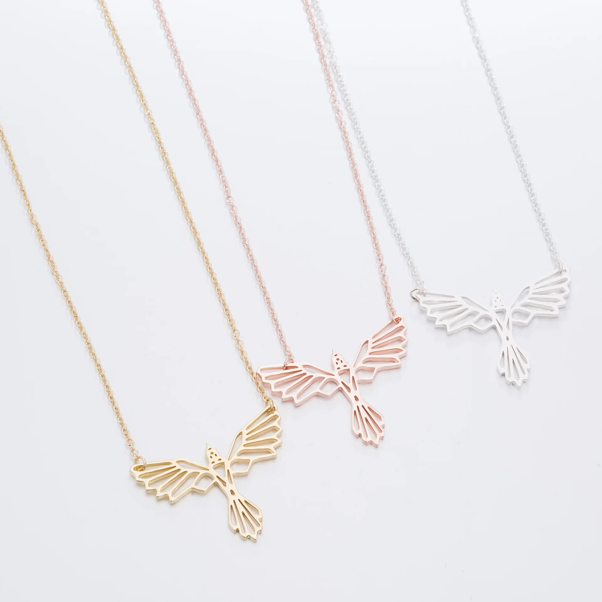 Геометрическое ожерелье из нержавеющей стали