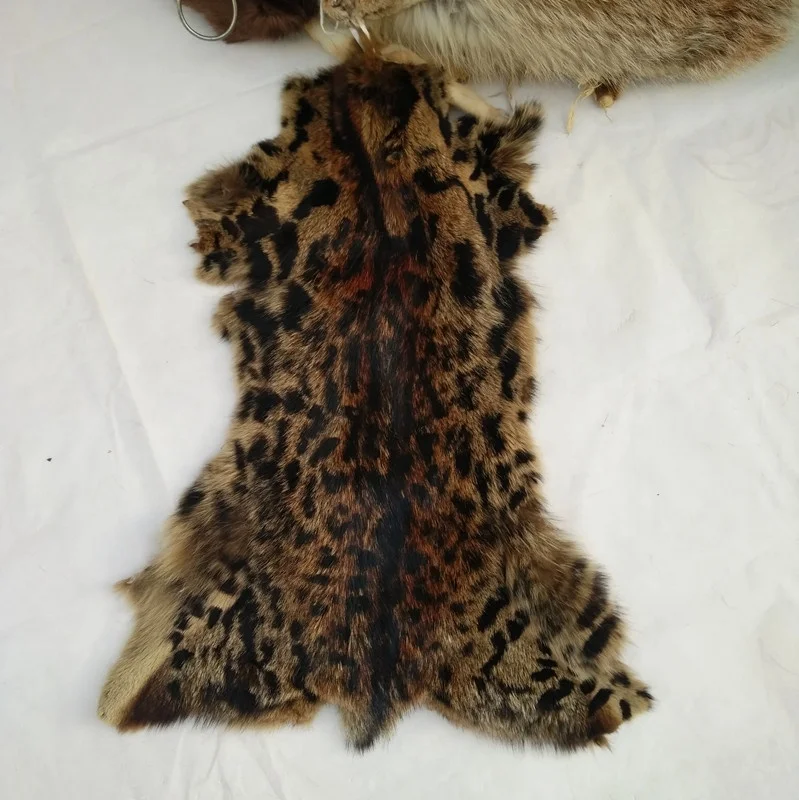 China factory wholesale wolf fur hides skins with cheap price