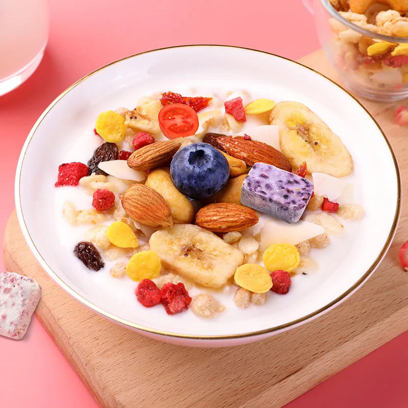 Chinese Oatmeal Manufacturers Instant Fruit Oatmeal Mixed Fruits And Nuts Cereal Porridge Oatmeal Flakes