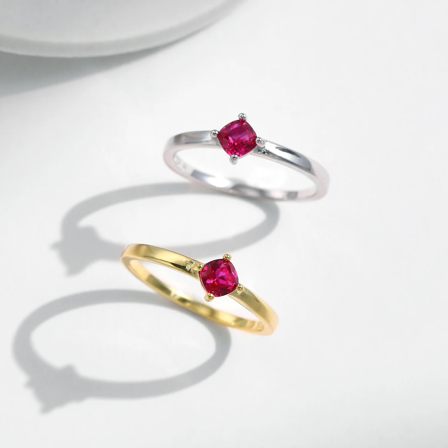 925 Sterling Silver Pigeon Blood Red Zircon Finger Rings For Women White Gold Plated Chic Stackable Rings Fine Jewelry