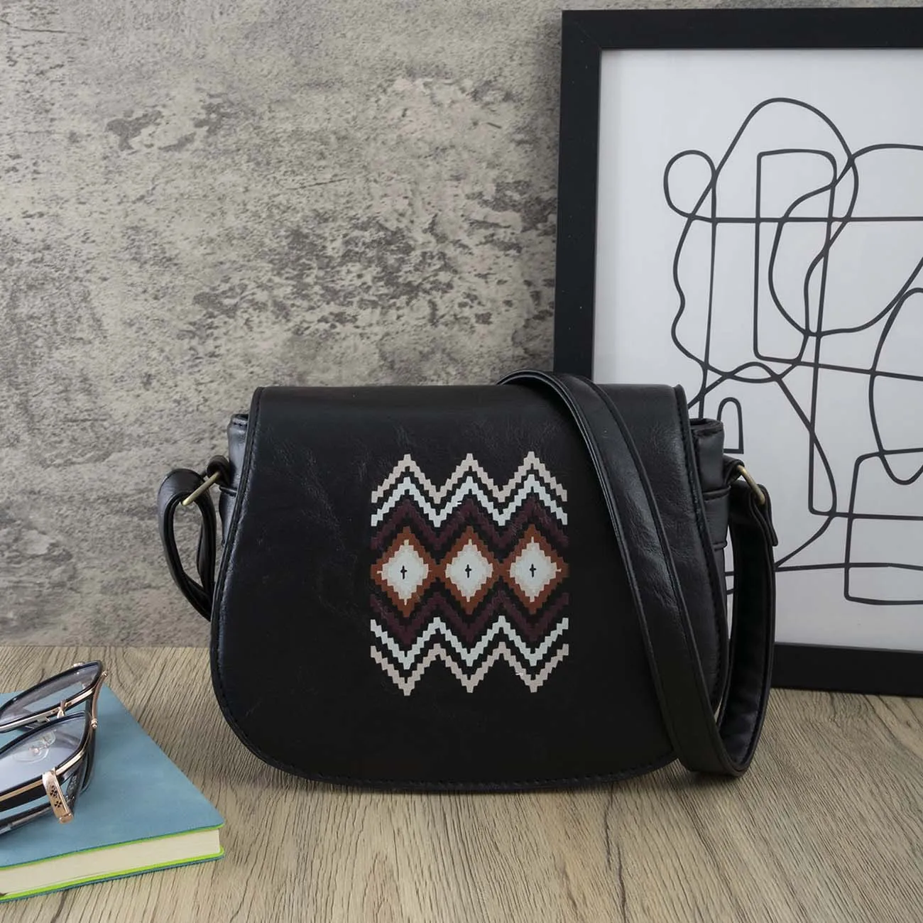 Aztec Patterned Handbag City Small Leather Crossbody Messenger Bag with Shoulder Strap Aztec Design Purse