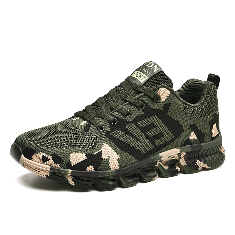New design OEM fly knit camouflage casual sports non-slip shoes breathable custom mesh fashion sneaker for men