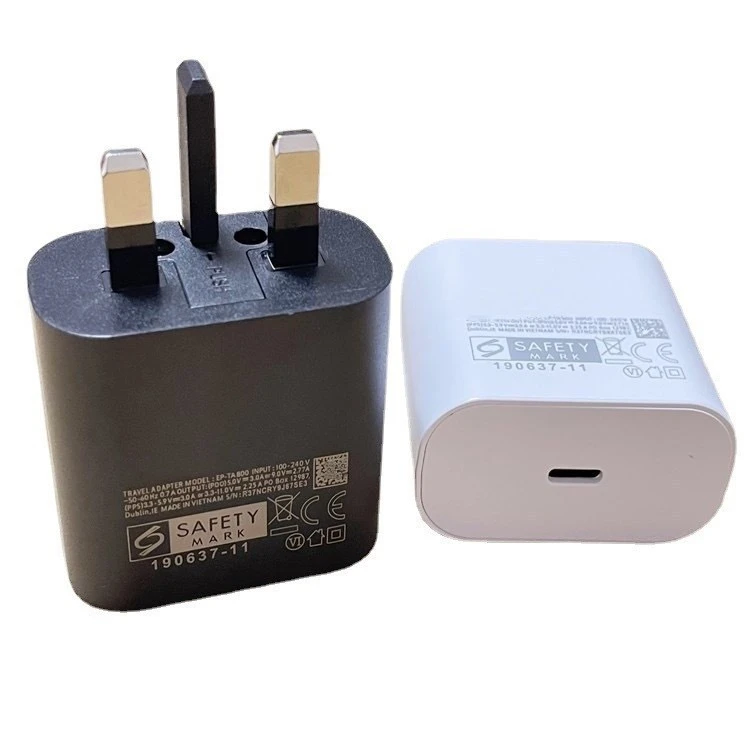 PD25W wall charger 4.jpg