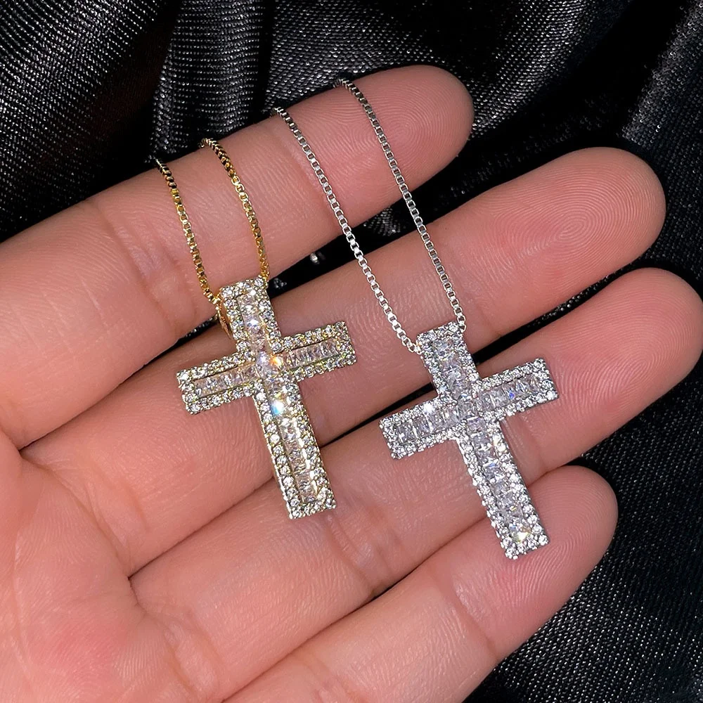 Wholesale High End Minimalist Niche Design Accessories Necklace Diamond Zircon Cross Pendant Necklace for Women