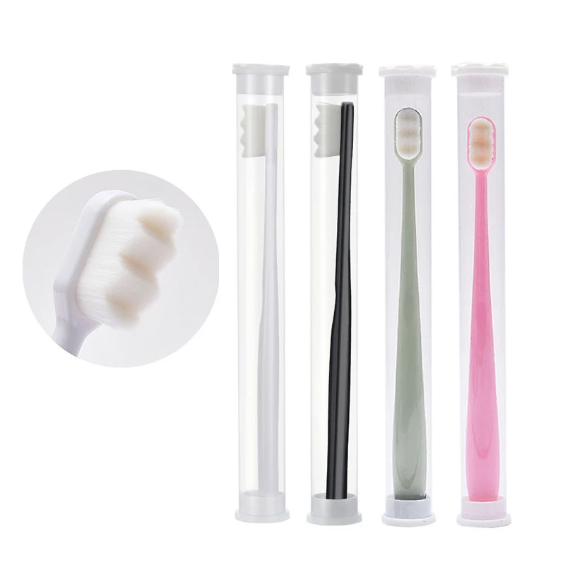 Мягкая зубная щетка с 10000 и щетиной