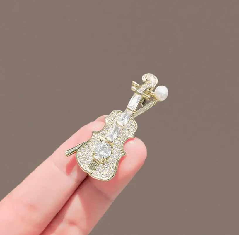 Go Party Valentines Day Gifts Violin Brooches Pins Music Guitar Full Diamond Rhinestone Brooch Corsage Pin Dress Accessories