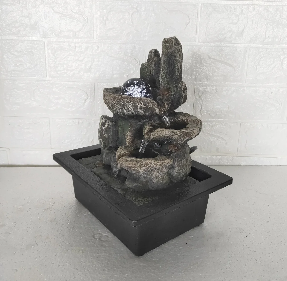 
Hot design Resin Crafts Tabletop indoor water fountain on sale 