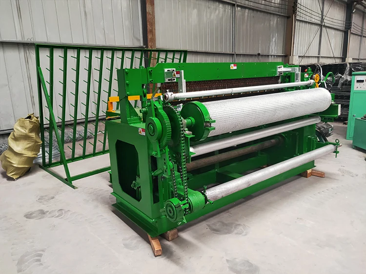 Double Wire Feeding Full Automatic High Speed Grass Wall Lawn Decoration Wire Mesh Chain Link Fence Machine Factory Price