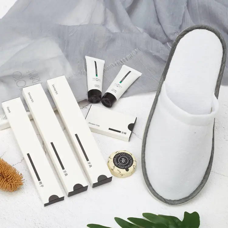 Custom Logo Luxury 5 Star Hotel Products Room Accessories Eco Friendly Full Set Hotel Supplies Hotel Amenities Set