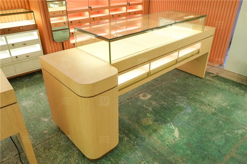 Trendy Glass Jewellery Store Wall Display Cabinet Fine Diamond Necklace Shop Furniture Luxury Jewelry Display Showcase for Sale