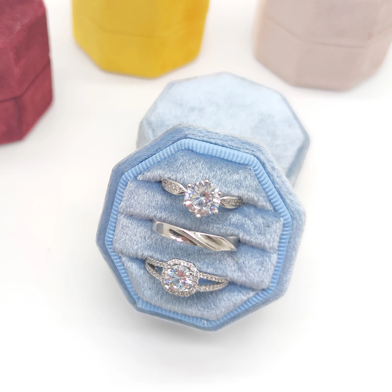 Spot luxury Jewelry Box Packaging Factory Stock Customized Logo Necklace Box Velvet  Octagon Single and double Three Ring Box