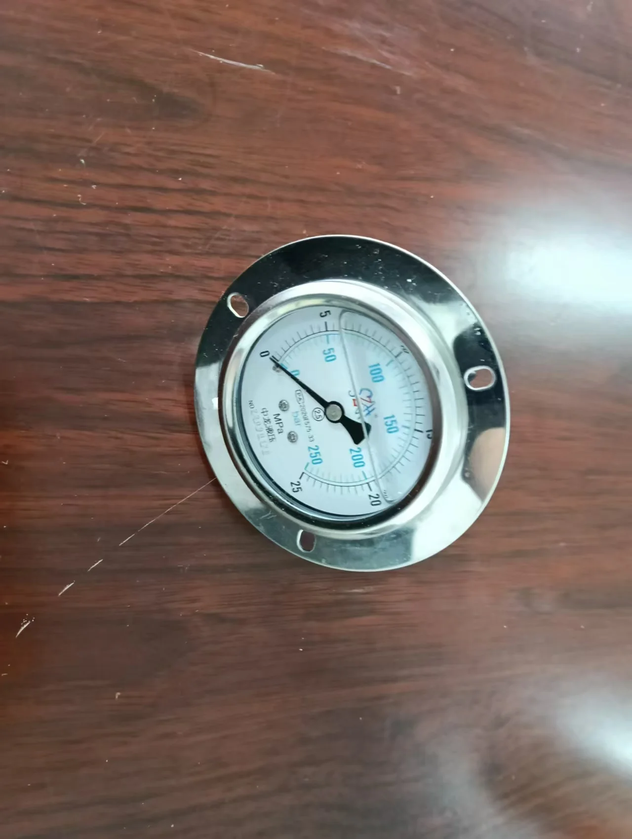 Factory price Shock-proof pressure gauge with axial edge for Gases and Liquids with good quality