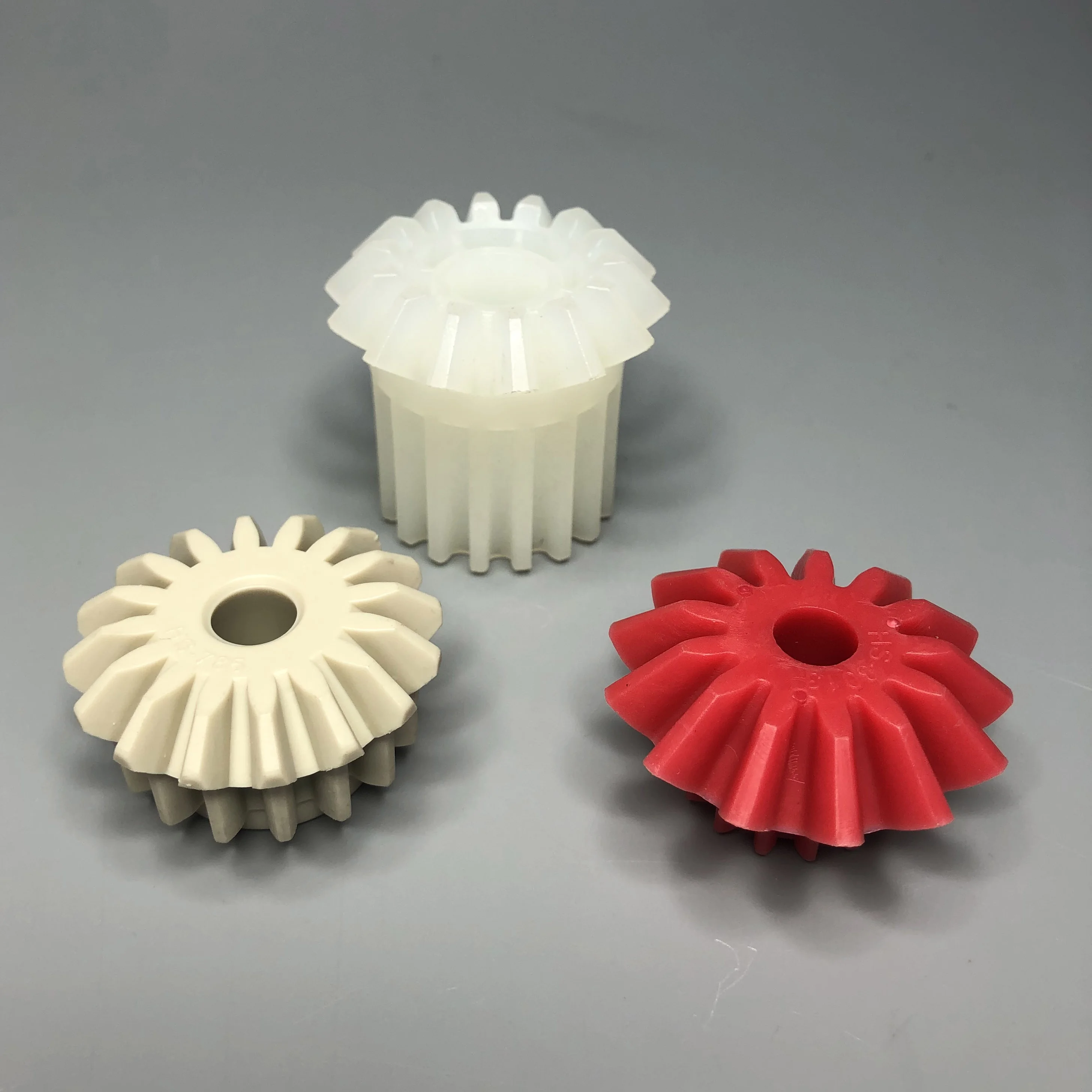 Пластиковые шестерни для литья под давлением