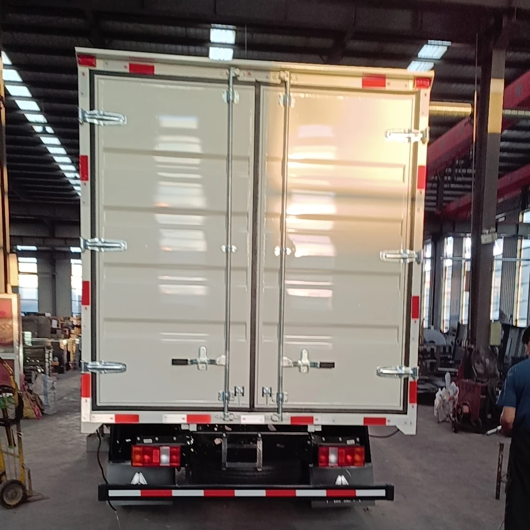 Factory Price Totally enclosed 4X2 Container Truck Small Mini Used Van Cargo Truck for sale