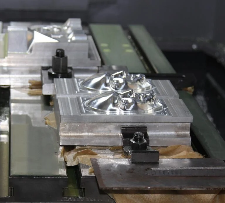 V8 высокая скорость 5 оси cnc фрезерный станок для металла