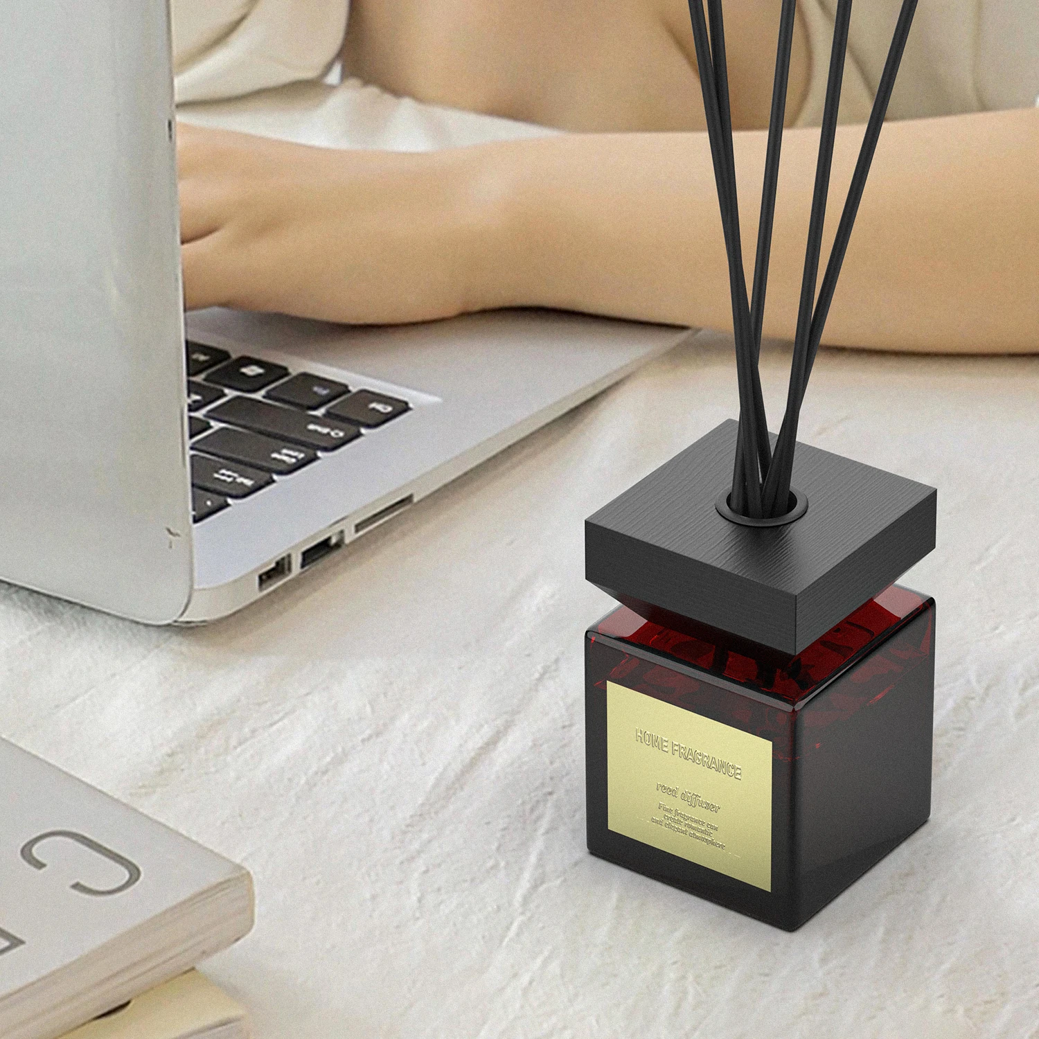 Direct Factory Price Luxurious 100ml Reed Diffusers Home Fragrance Reed Diffuser Perfume Set with Packaging Boxes