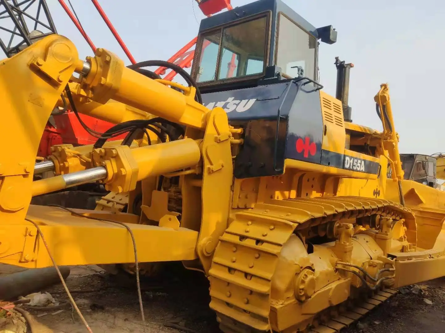 Секундной стрелки Komatsu D155A-3 гусеничный бульдозер б/у D155A-1 d155 d155a для продажи