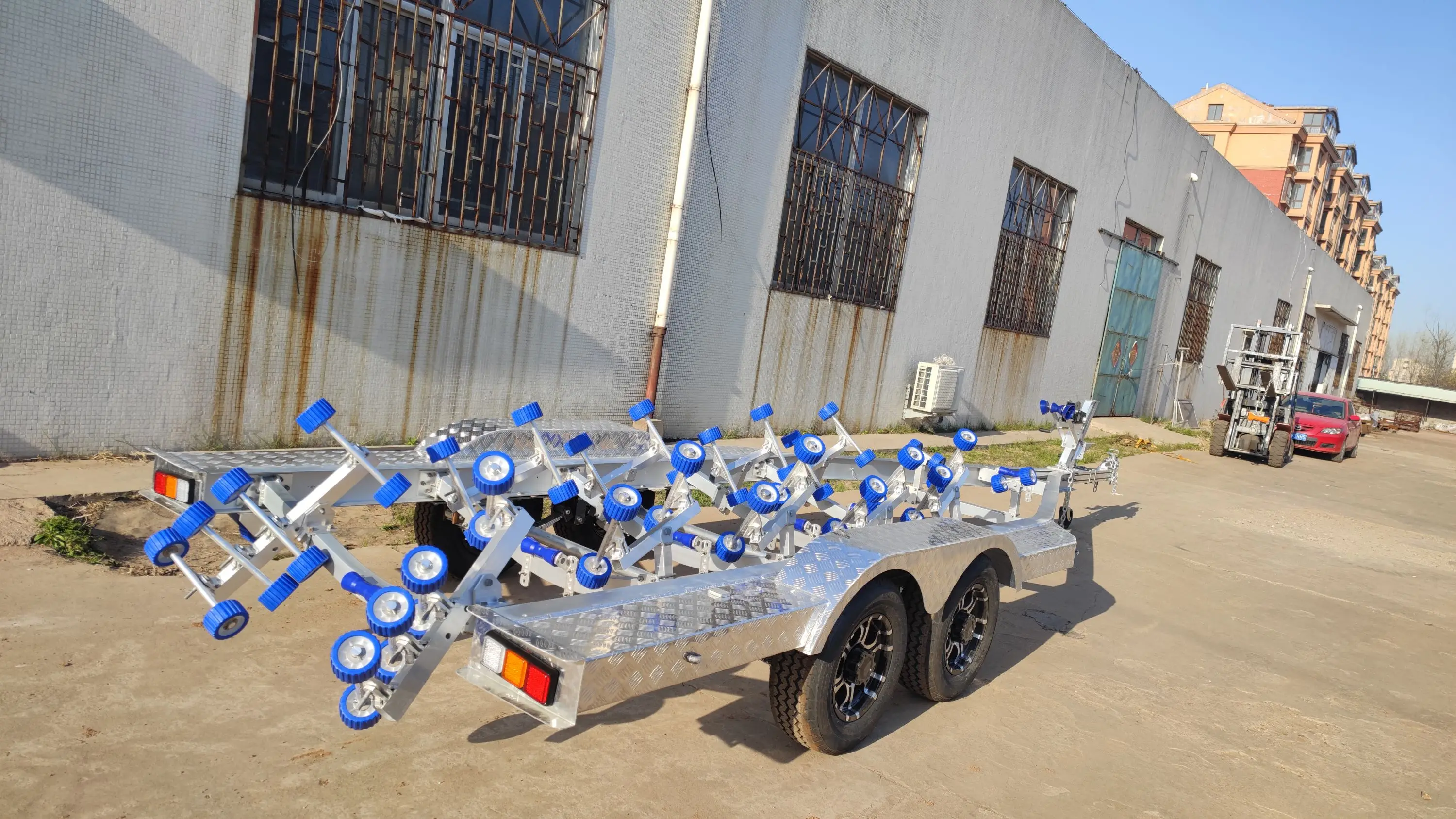 hydraulic brake tandem axle boat trailer aluminum wobbly rollers