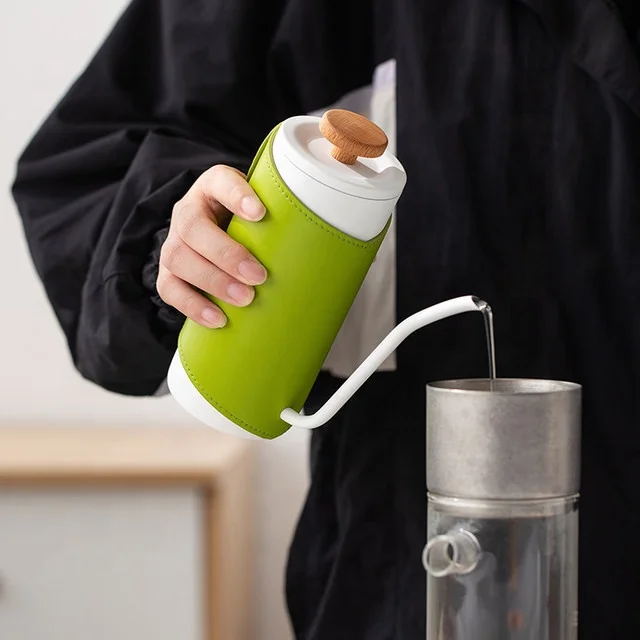 Diguo 450ml Stainless Steel Holy Knight Coffee Goose Neck Drip Kettle With Black & White Kttlle