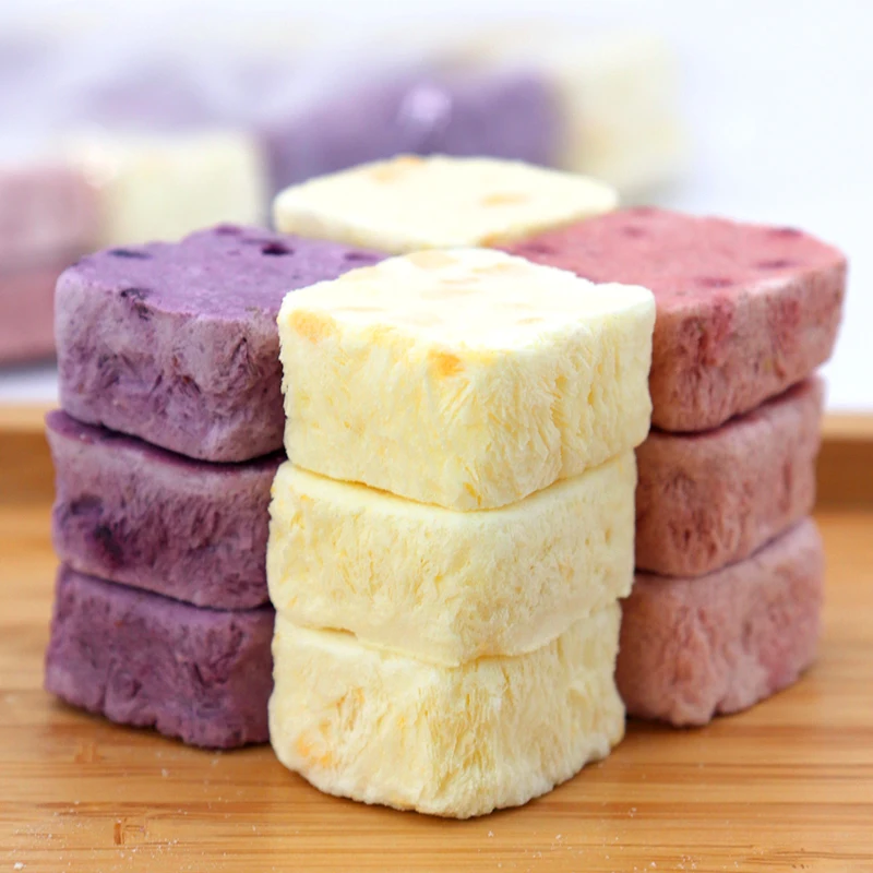 Factory Supply Hot Sale Snack Biscuit Tea Oatmeal Chocolate Ice Cream Yogurt Dried Yogurt Freeze With Fruits Cube
