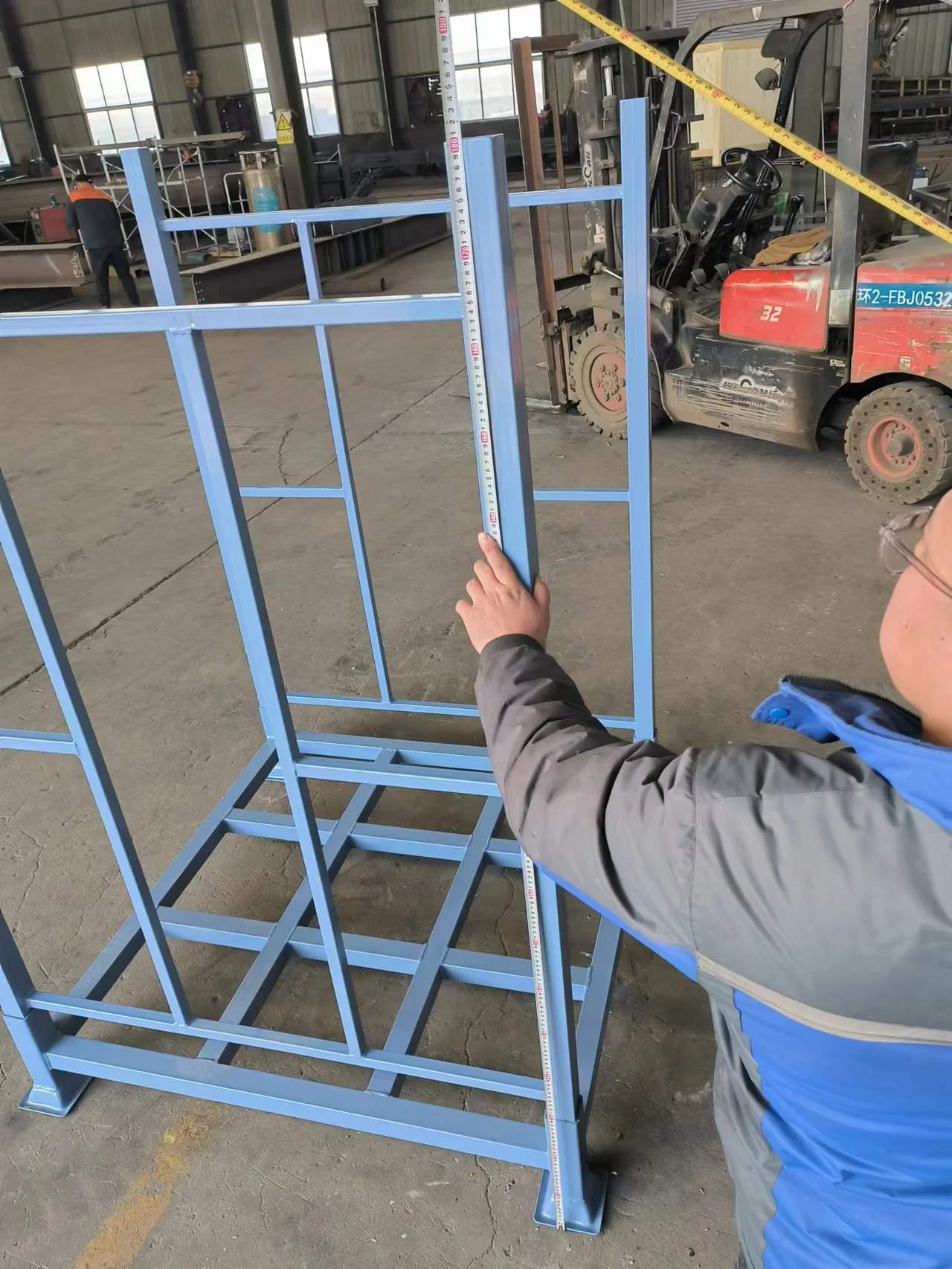 Blue Industrial Heavy Duty Foldable Stacking Pallet Rack Tire Rack Storage Steel Rack stack pallet frames