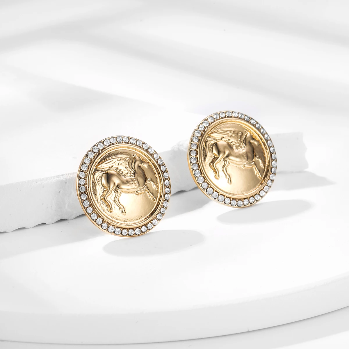 KJ Design Round Disc Coins Animal Horse Pattern Carving Pendant Necklace Earrings Set