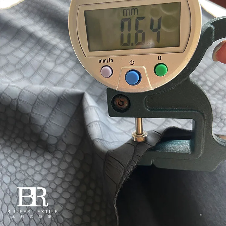 Custom matte crocodile embossed PU synthetic leather clothing leather fabric for jacket for bag