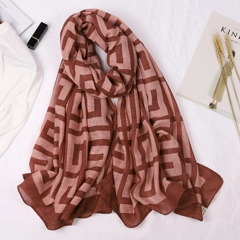 2018 Big colorful leaf printed Cotton tassel Lady latest  beach Shawls Women Scarf