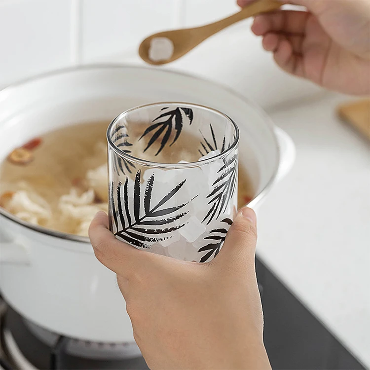 
Bamboo lid salt and pepper shaker spice condiment clear glass seasoning box with wood tray 