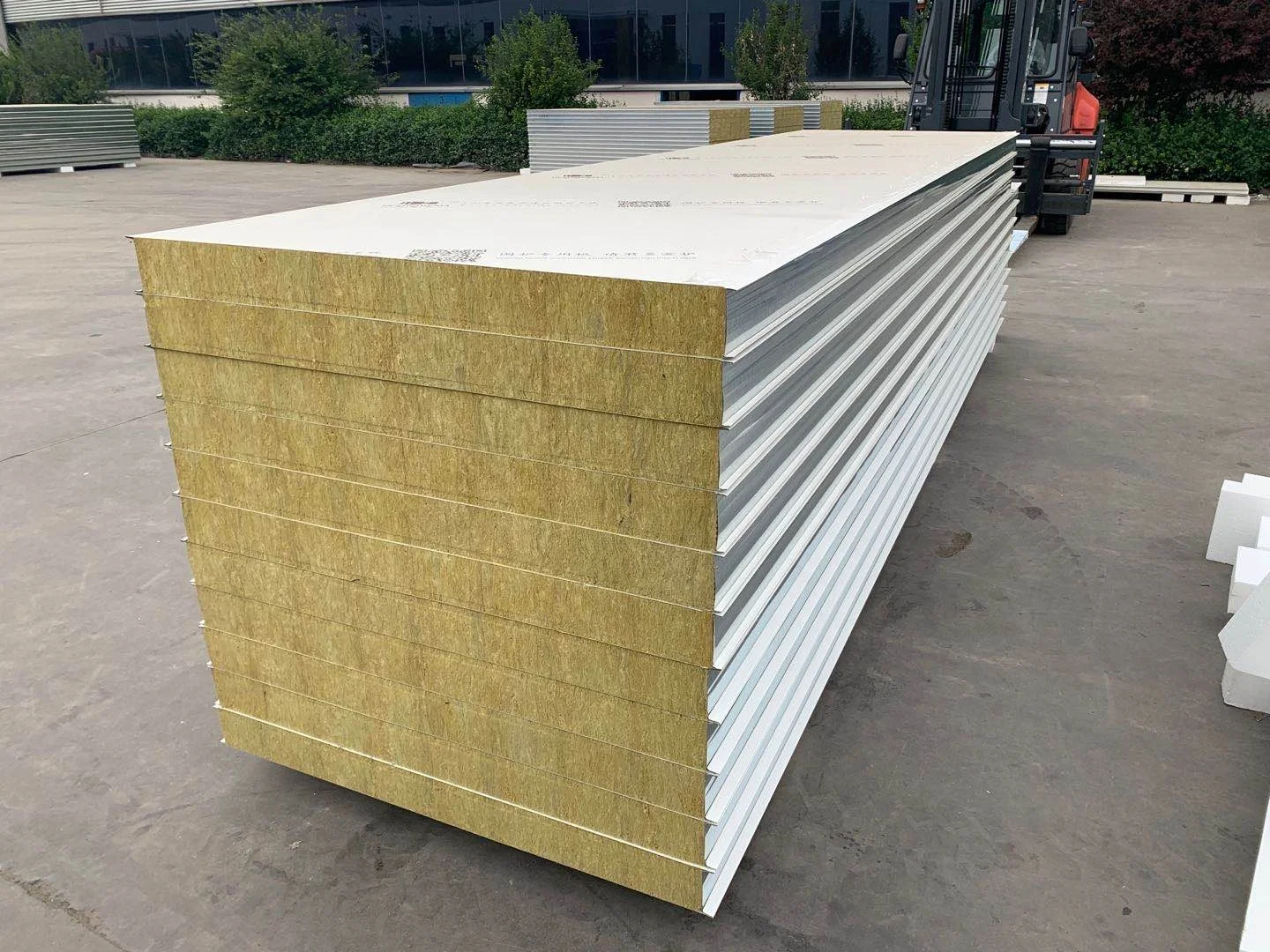 Lifetime Durability Fireproof Rock Wool Insulated Sandwich Panels External Wall Cladding