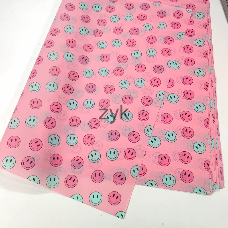 Cute Smiling Face Paper Crafts for Clothing & Shoes Packaging Wholesale 50x70 cm Perfect Gift Packaging handicraft in Stock