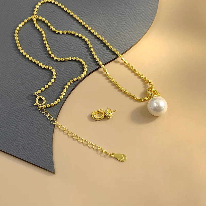R.GEM. Женское колье из серебра 925 пробы