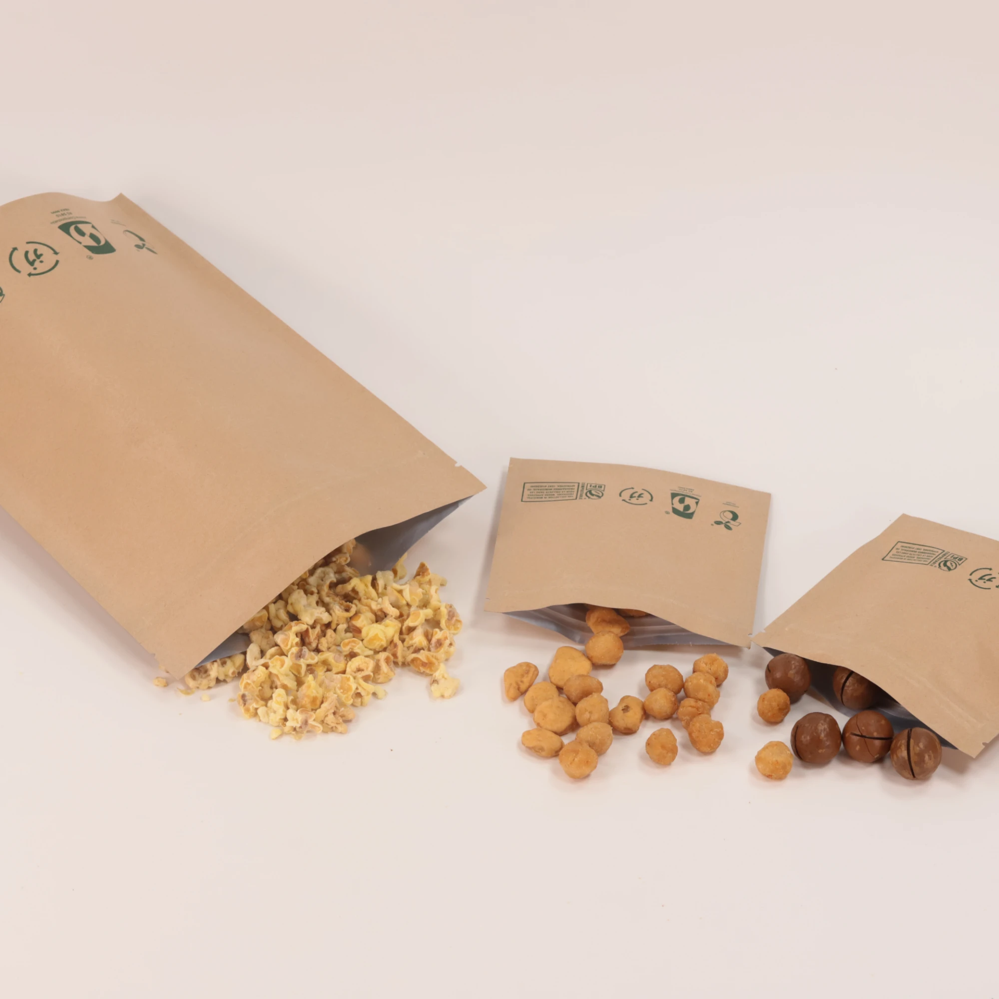 Flat Bottom Stand Up Pouch Zip Lock kraft paper bag For Nuts Food Packaging paper bag With Window