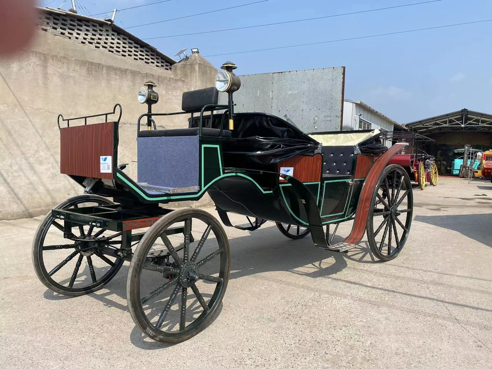Luxury European Tourism Sightseeing Horse Drawn Wagon Carriage for Sale