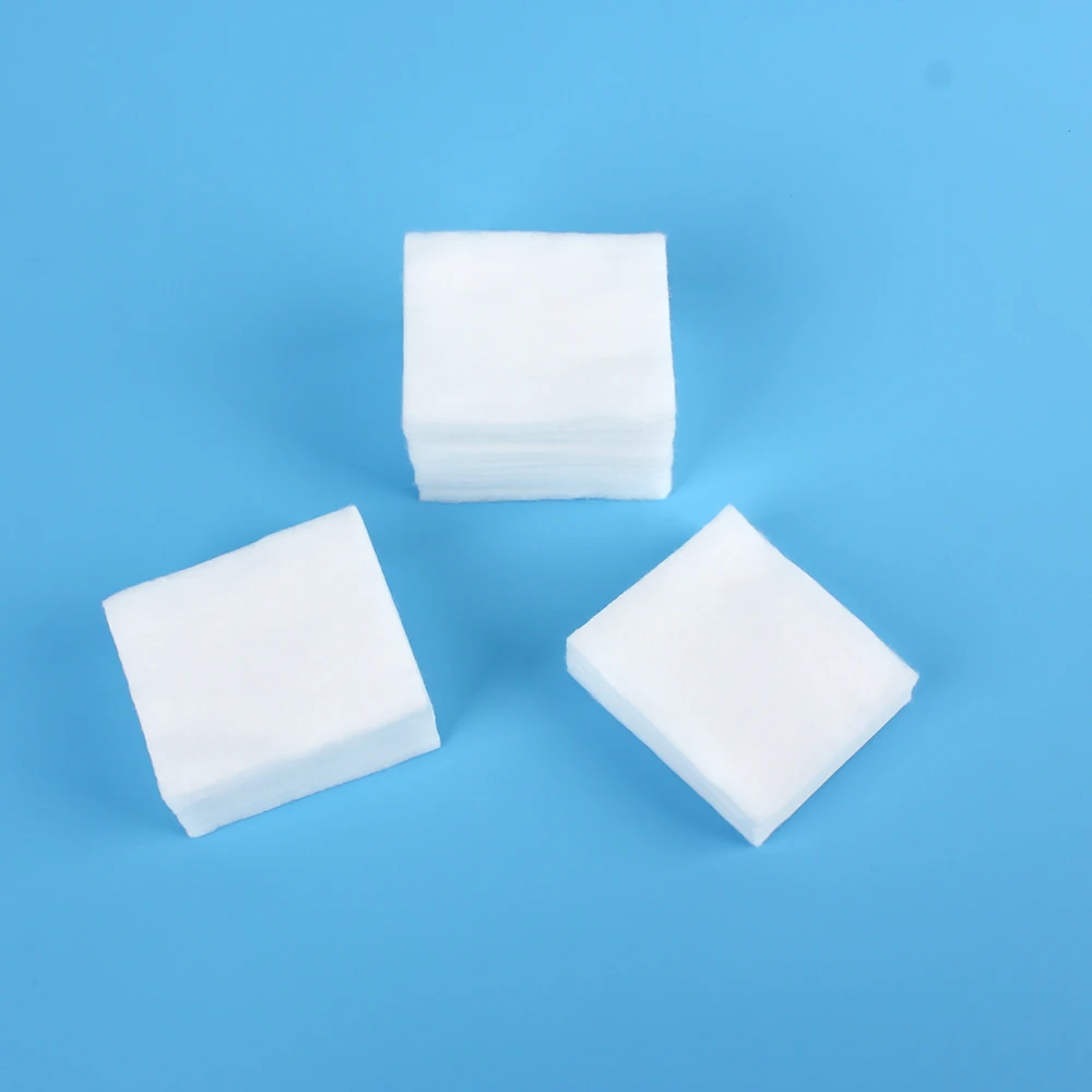 Square cotton pad for face cleaning